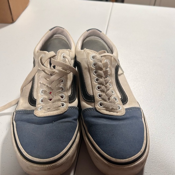 Vans
Men’s size 7
Red white andd blue - Picture 1 of 4